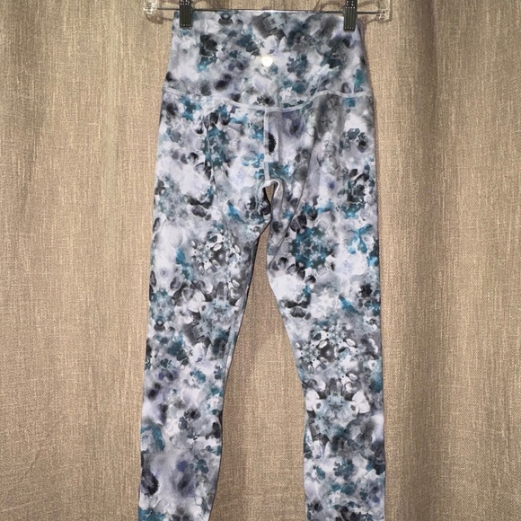 Lululemon | Align Pant 28" | Size 4 - Picture 4 of 7